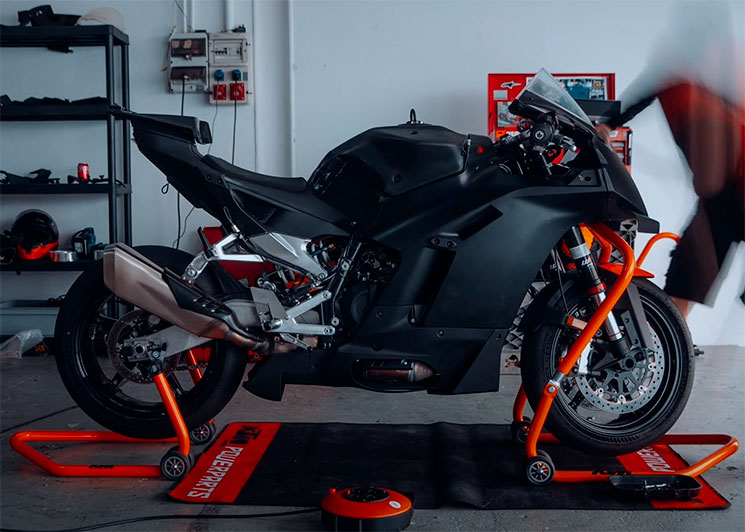 KTM 990 RC R, la súperbike para rodar en carretera