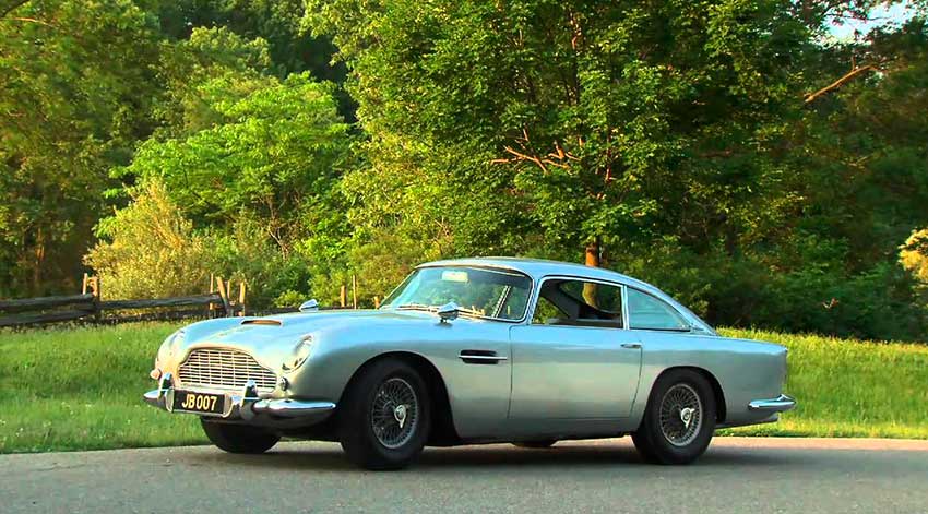 25 Aston Martin DB5