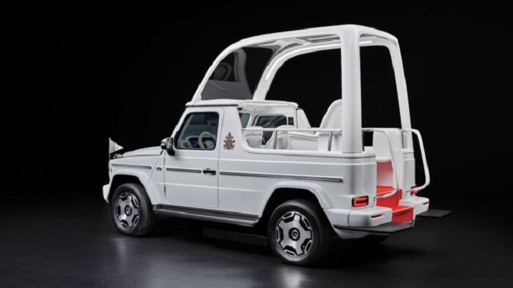 Papamóvil en forma de Mercedes Clase G eléctrico