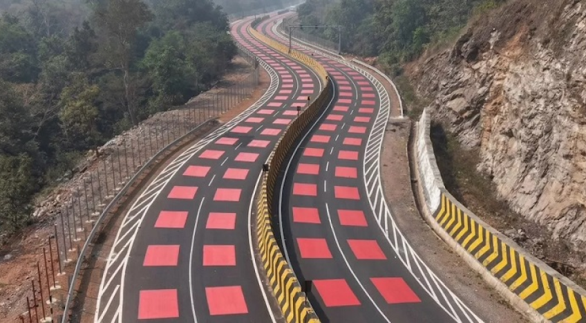 Carretera roja en el Corazón de la India protege la fauna local